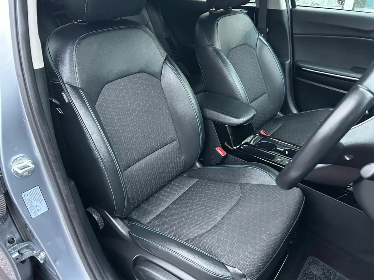Kia XCeed PE Phev 5DR Auto **warranty till 2030** - Image 4