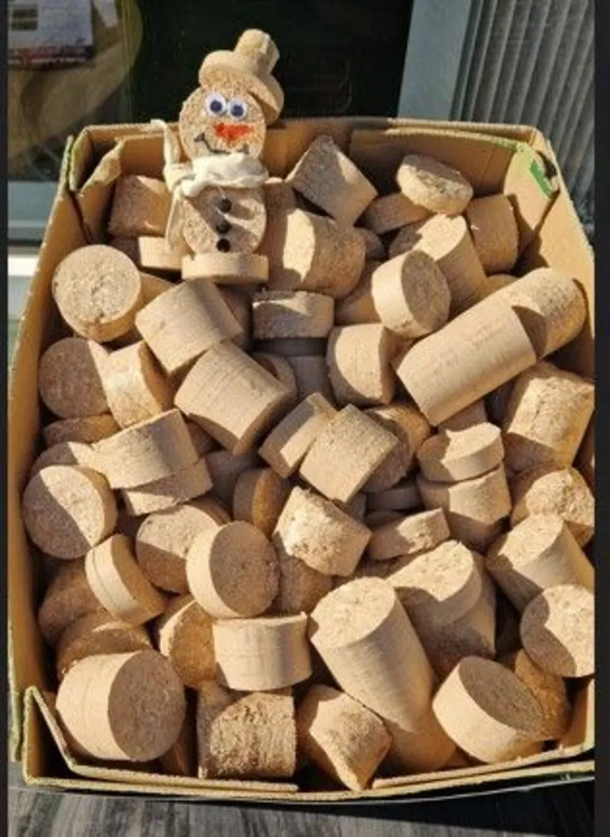Briquettes *Ideal for Fire Pits* - Image 1