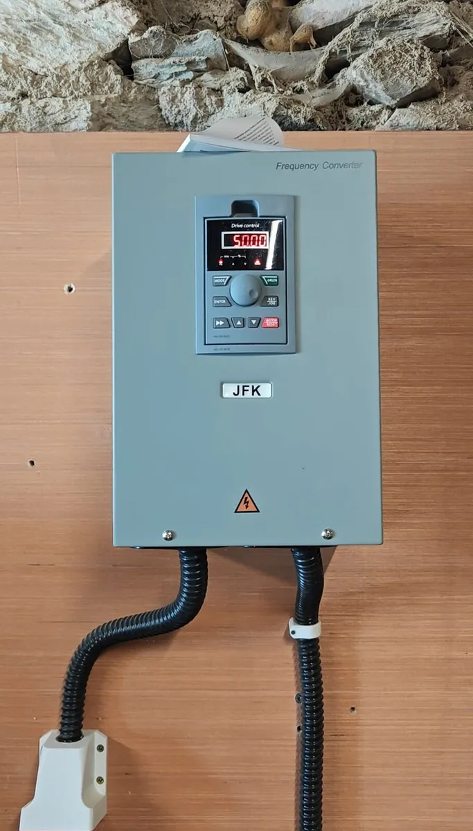 11 KW Digital 3 phase inverter - Image 2