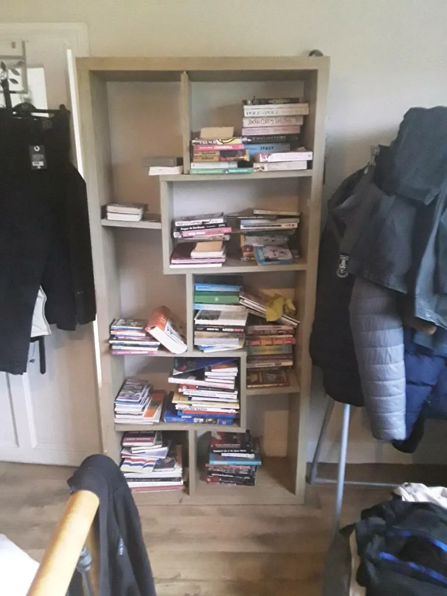 Book case also loads of books - Image 2