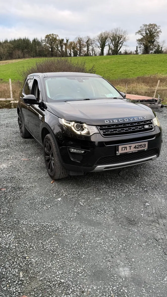 Land Rover Discovery Sport 2017 Auto - Image 2