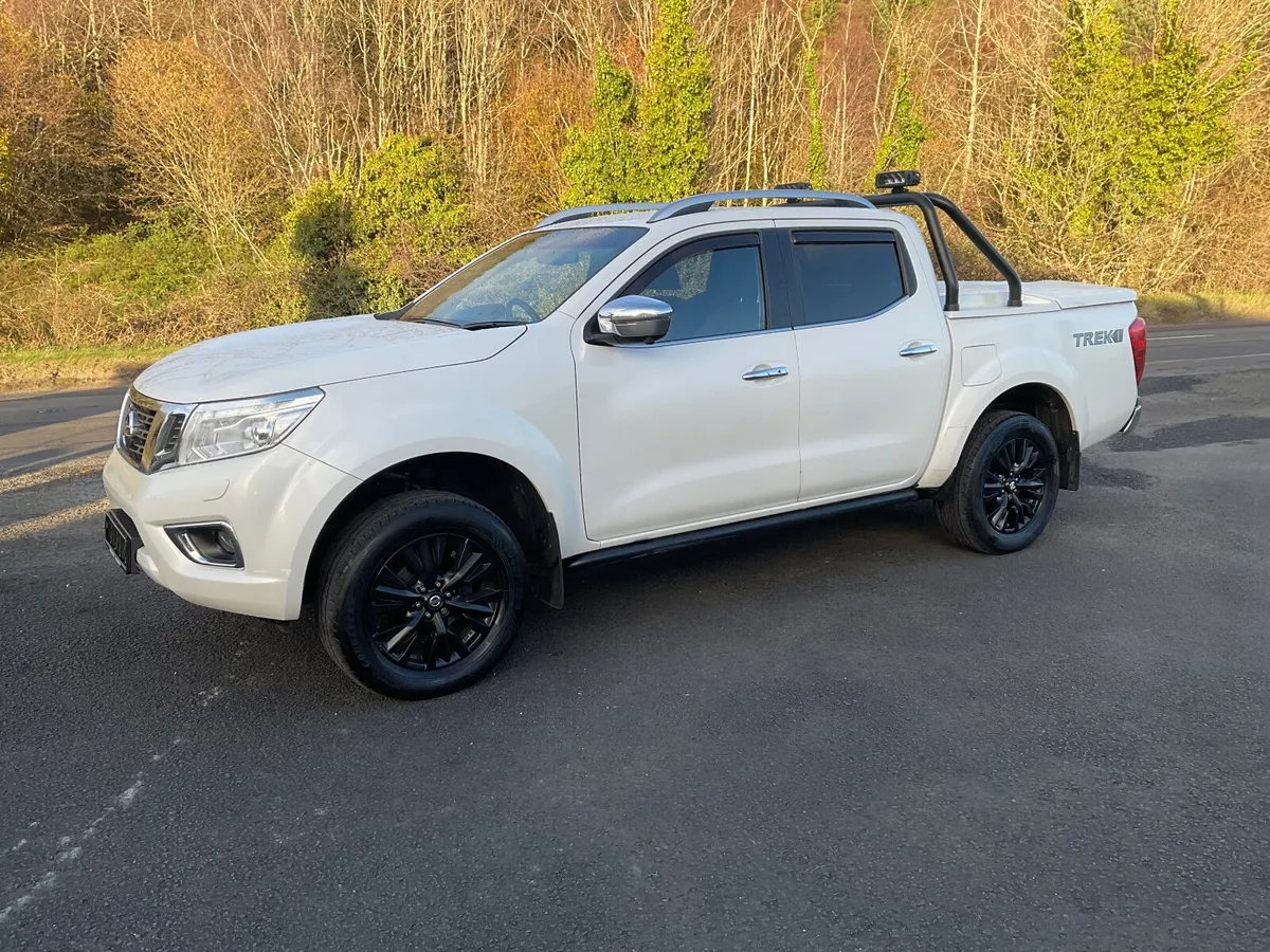 2018 Nissan Navara Trek LTD Edition 190 - Image 1