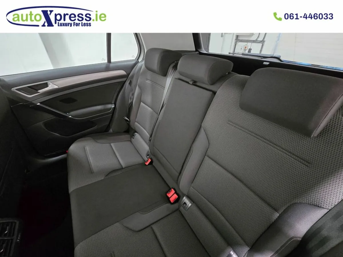 Volkswagen Golf 1.2 TSI Automatic, Reversing camer - Image 2