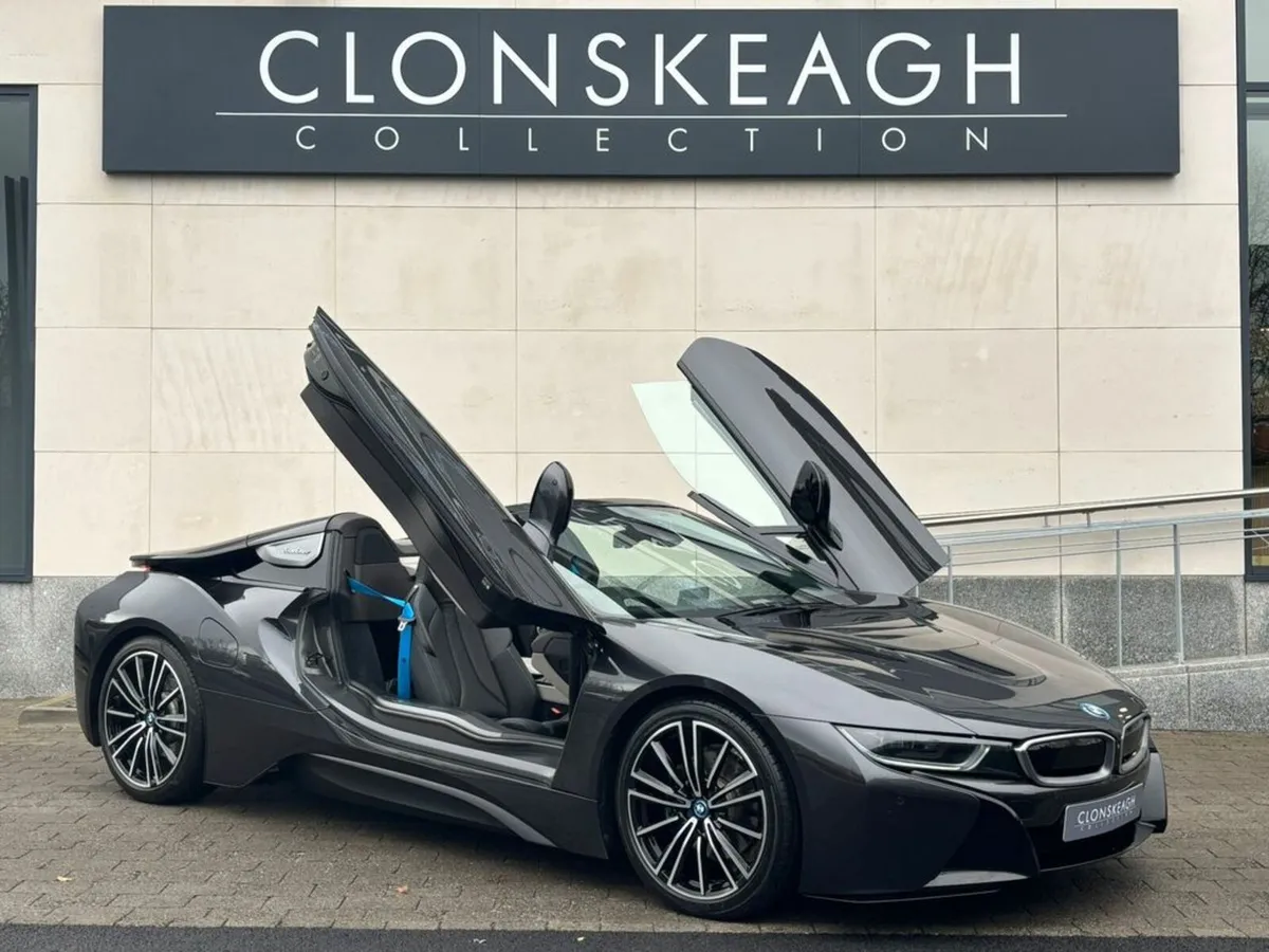 BMW i8 1.5I ROADSTER - Image 1