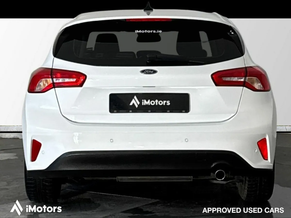 Ford Focus Zetec 120PS 5DR - Image 4