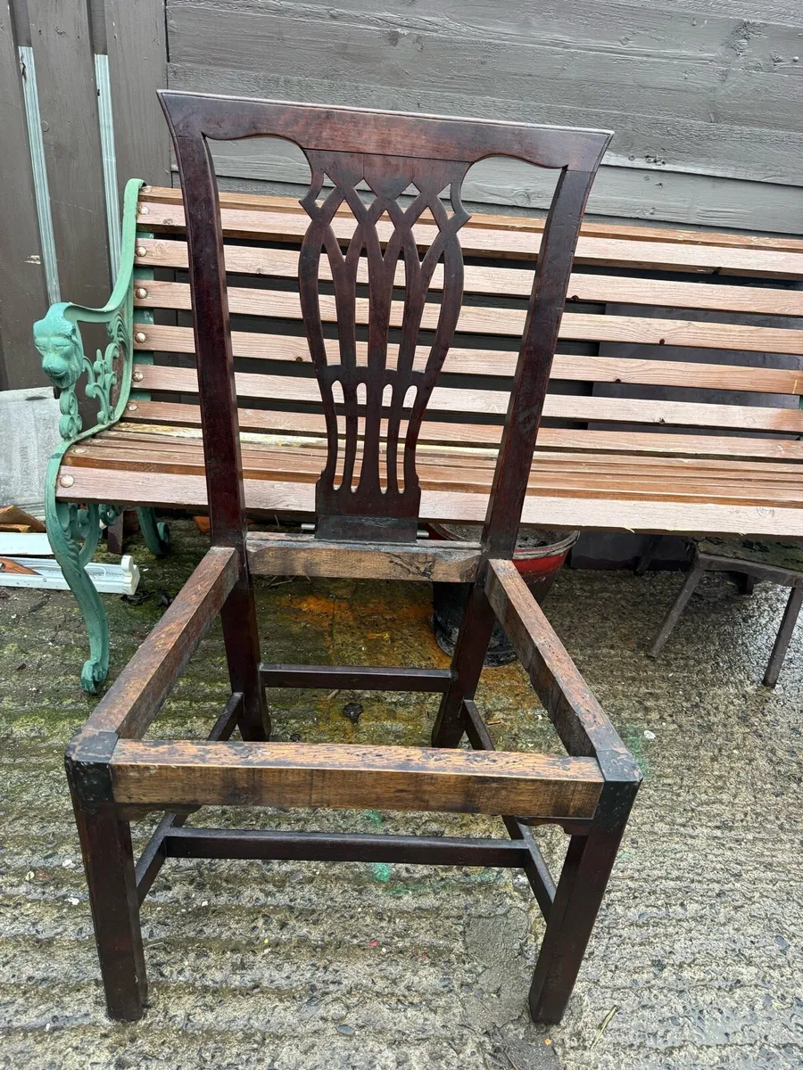 Old heavy oak chair . - Image 2