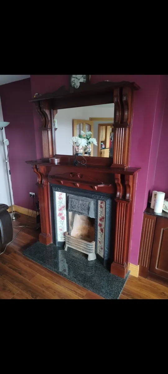 Fireplace with mirror - Image 2