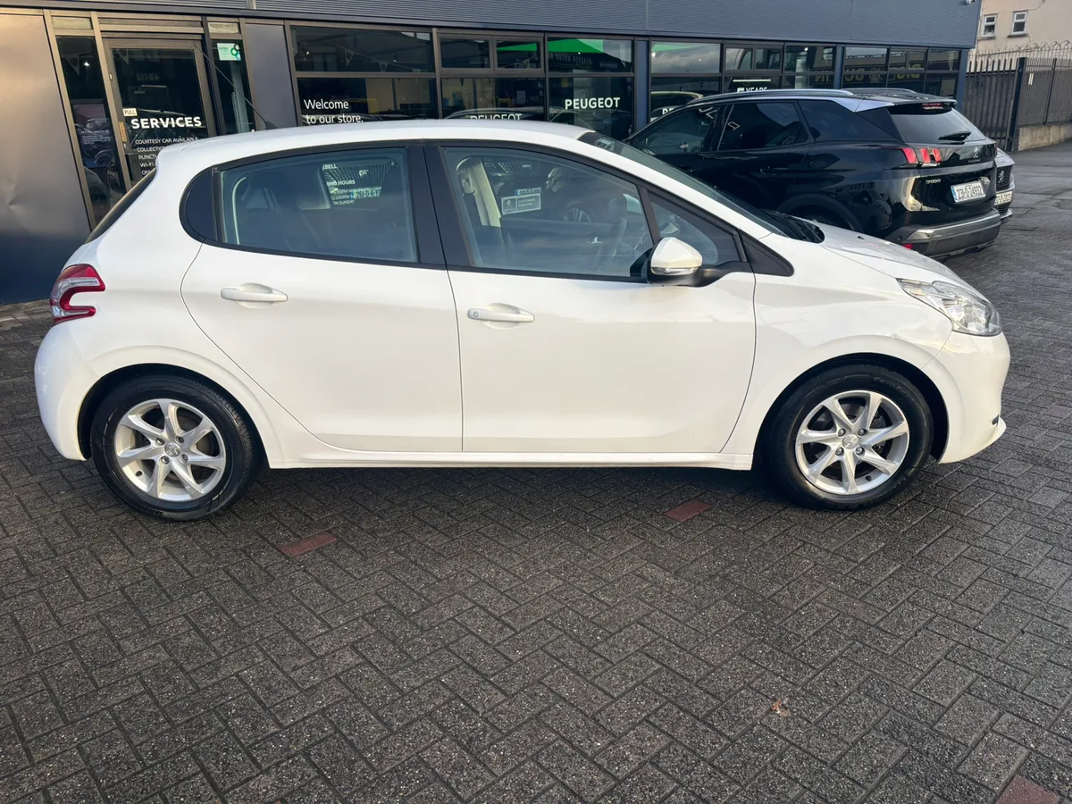 2015 Peugeot 208 Active 1.2 low mileage - Image 3