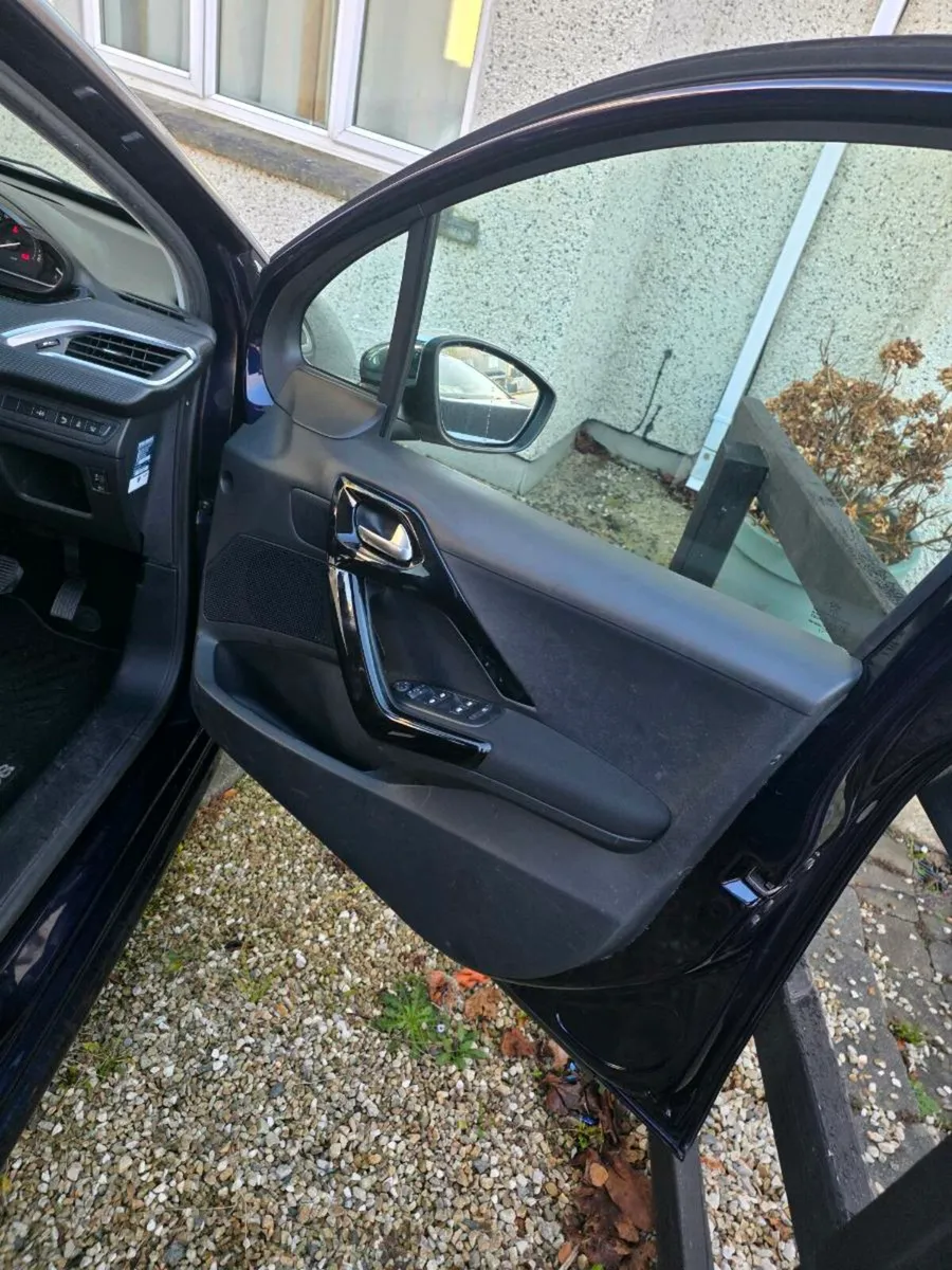 Peugeot 2017 automatic - Image 2