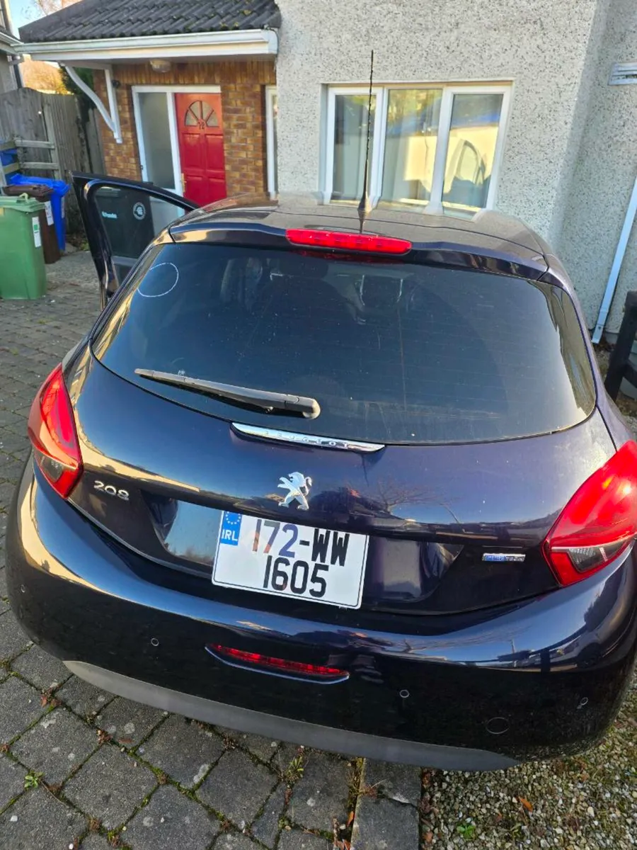 Peugeot 2017 automatic - Image 3