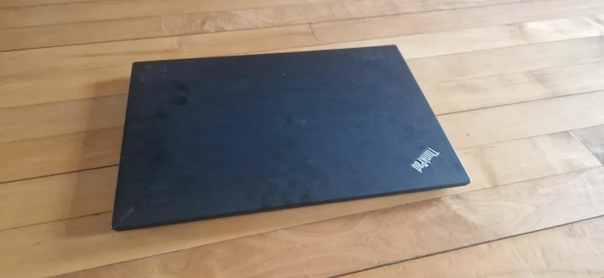 Touchscreen i7 Lenovo 16GB RAM/NVME  15.6" IPS FHD - Image 3