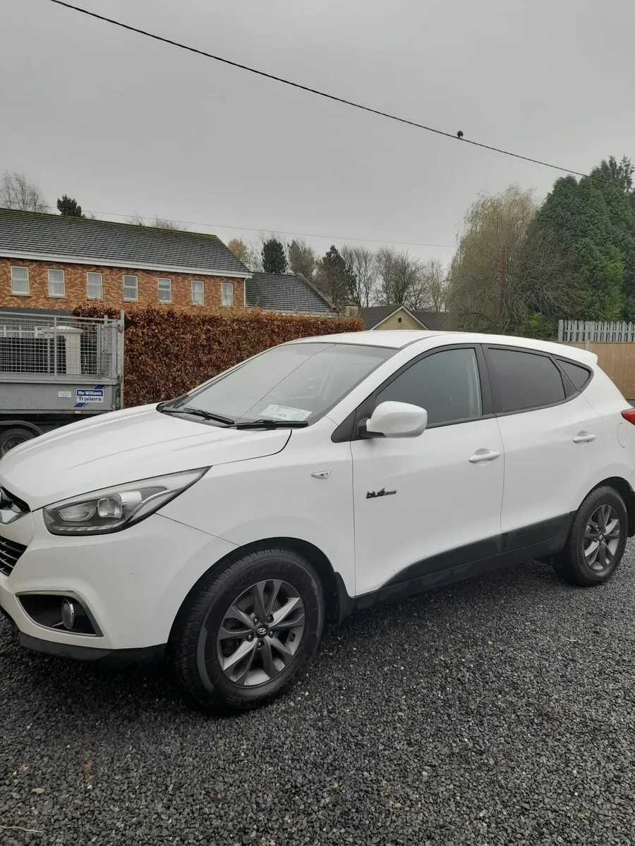 161 Hyundai ix35 - Image 1