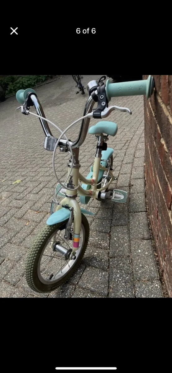 Raleigh bike 14 inch for girl perfect condition - Image 3