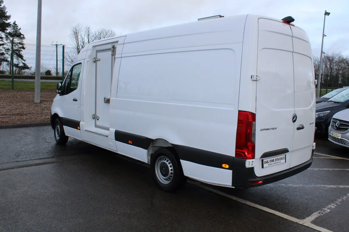 2022 Mercedes-Benz Sprinter 314 Chiller L3 - Image 3