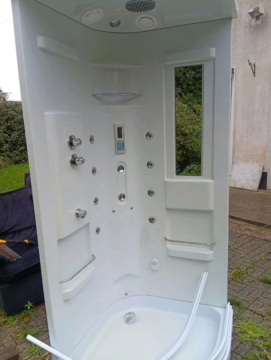 Shower unit - Image 1