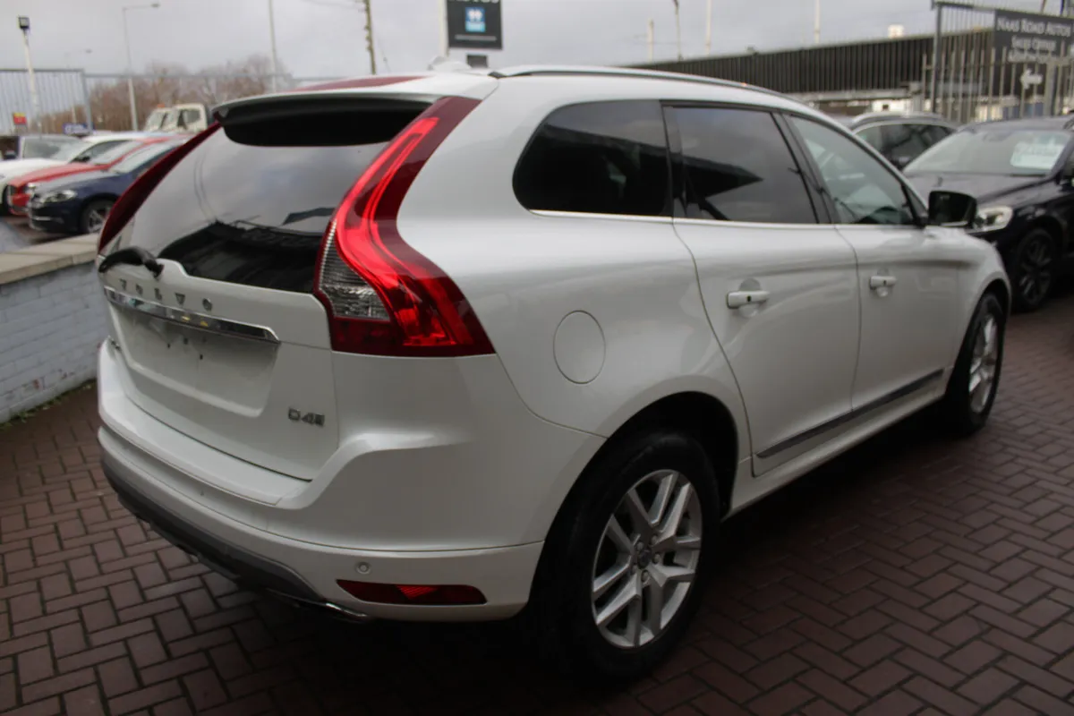 2.0D4 SE LUXURY DELUXE 5DR ESTATE AUTOMATIC // MIN - Image 4