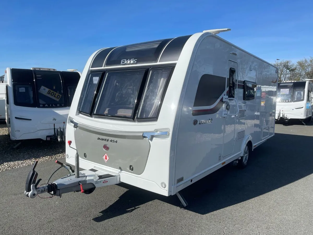 2021 ELDDIS AVANTE 586 6/7 BERTH CARAVAN - Image 1