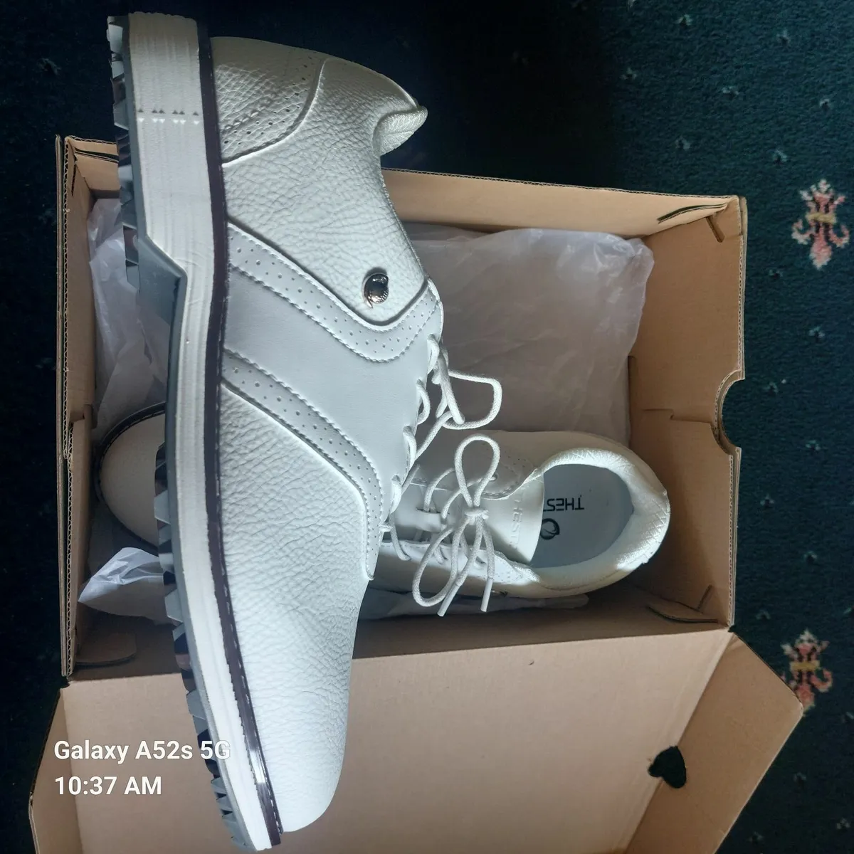 Golf shoes - Image 1