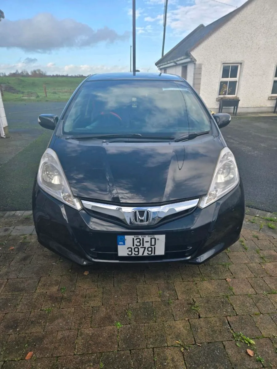 honda fit hybrid high specs - Image 1