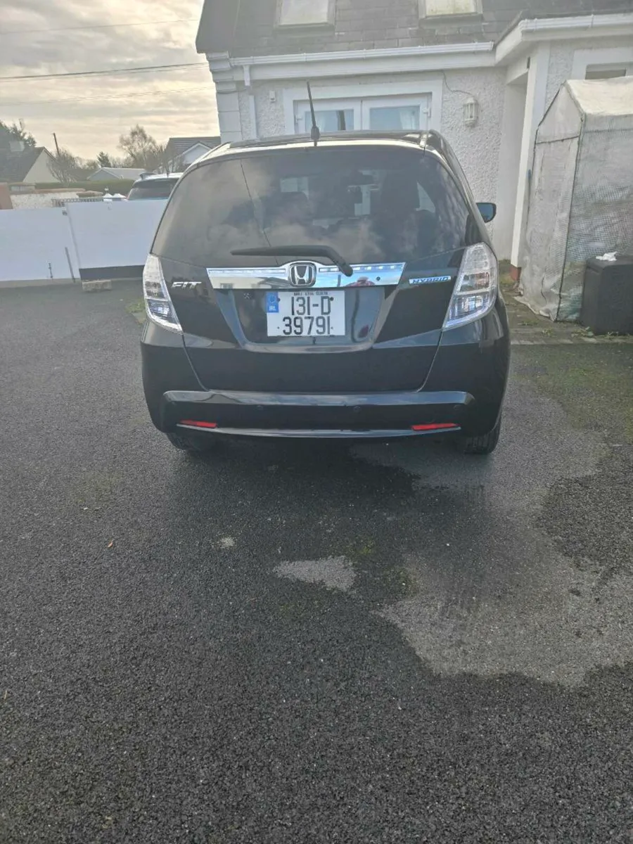 honda fit hybrid high specs - Image 2