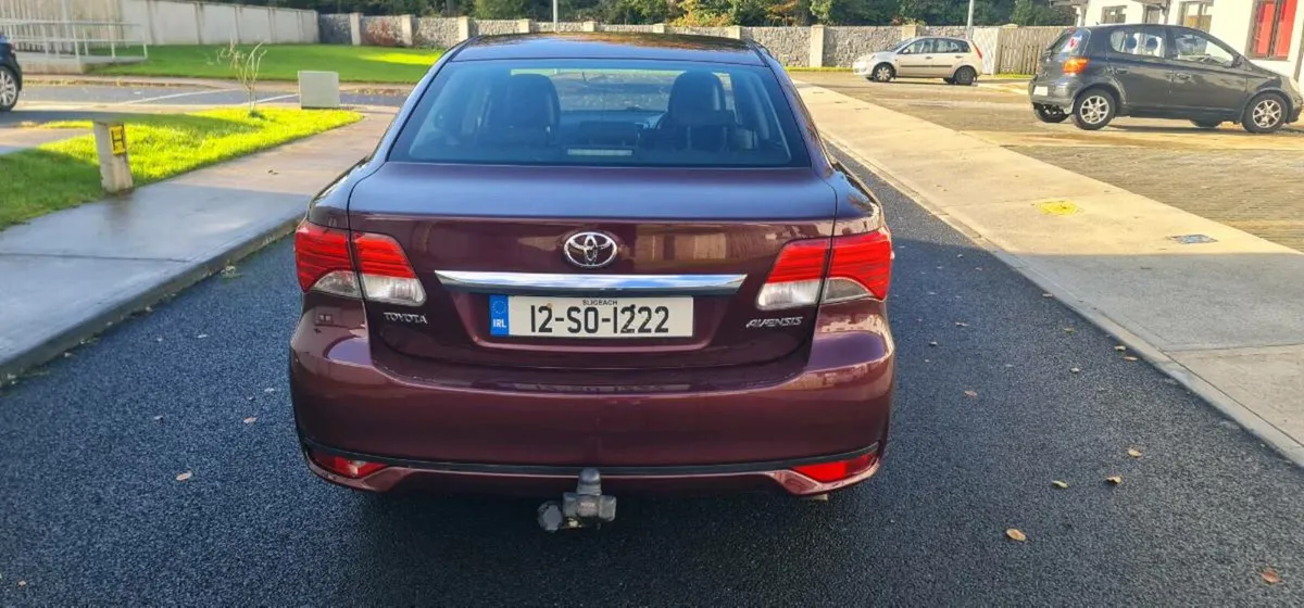 TOYOTA AVENSIS D-4D TR 4DR OVERMOUNT - Image 3