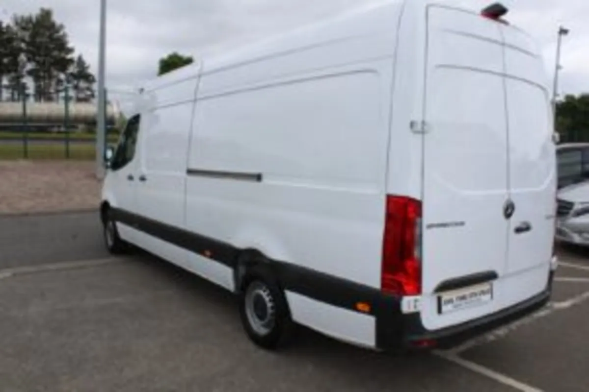 2021 Mercedes-Benz Sprinter 315 L3H2 - Image 3