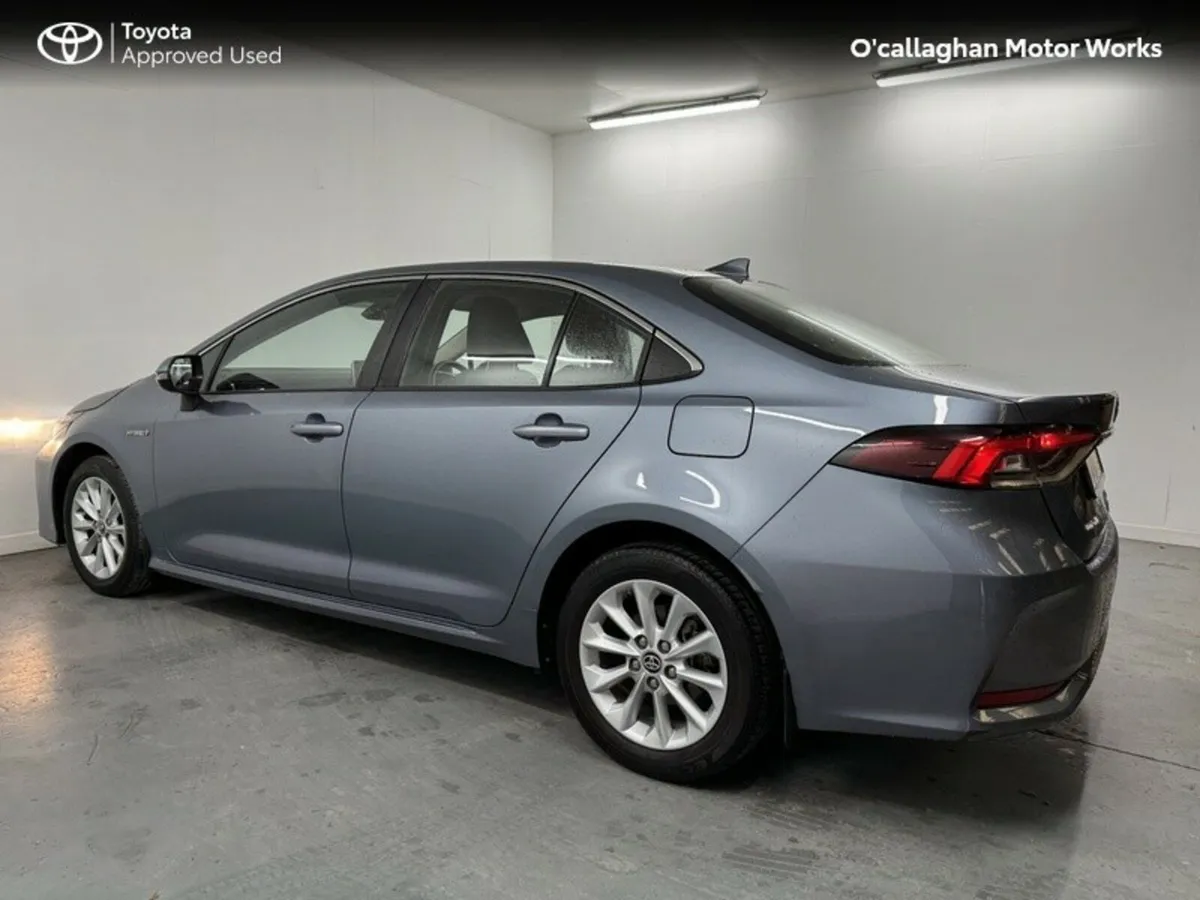 Toyota Corolla COROLLA HYB LUNA SALOON - Image 3