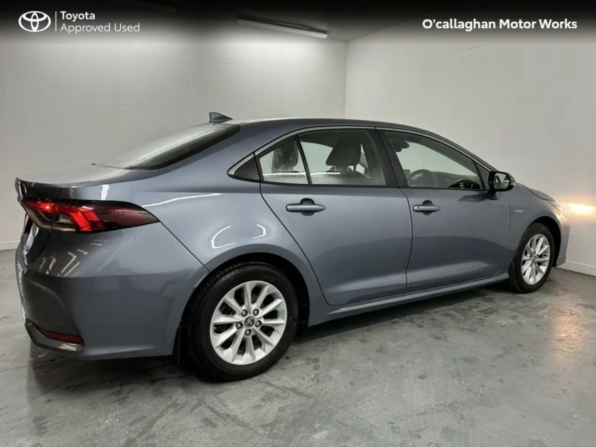 Toyota Corolla COROLLA HYB LUNA SALOON - Image 4