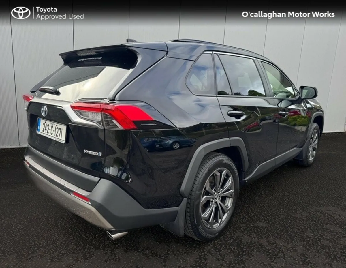 Toyota RAV4 RAV4 HYBRID SOL 4DR AUTO - Image 4