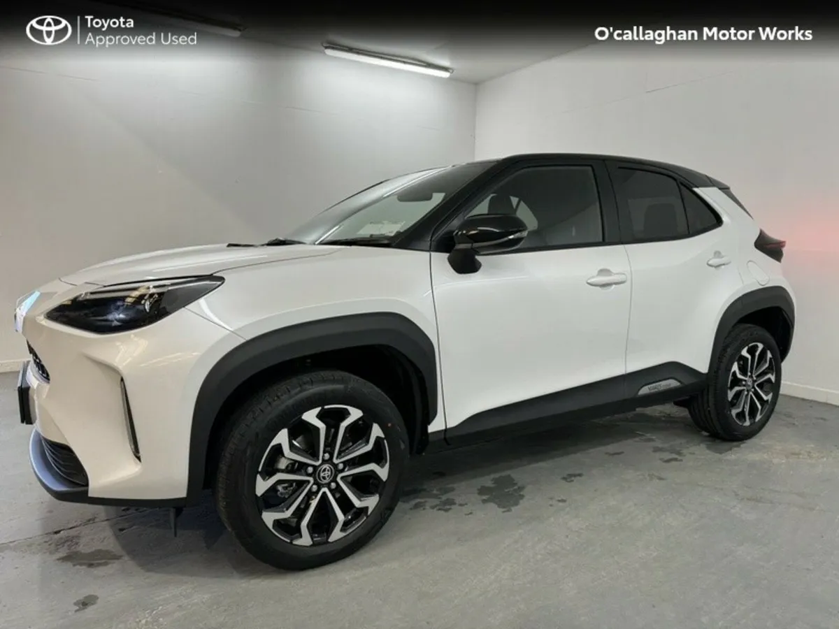 Toyota Yaris CROSS LUNA SPORT 4DR AUTO - Image 4