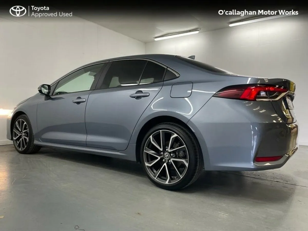 Toyota Corolla SOL SALOON 4DR AUTO HYBRID - Image 3
