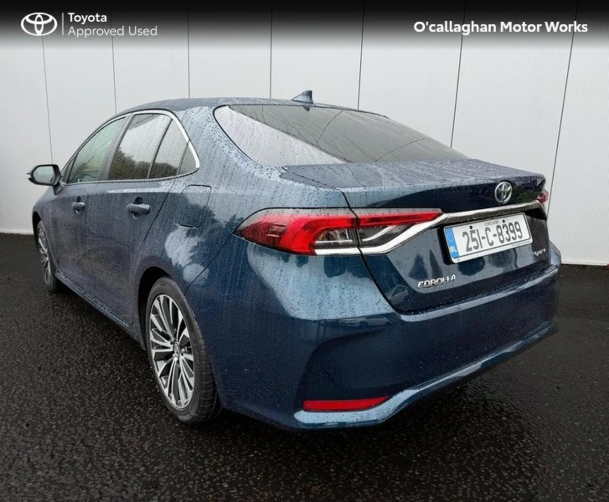 Toyota Corolla COROLLA SALOON LUNA SPORT - Image 4