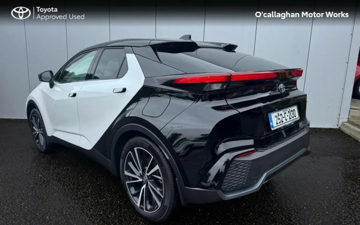 Toyota C-HR C-HR PHEV PREMIERE EDITIO - Image 3