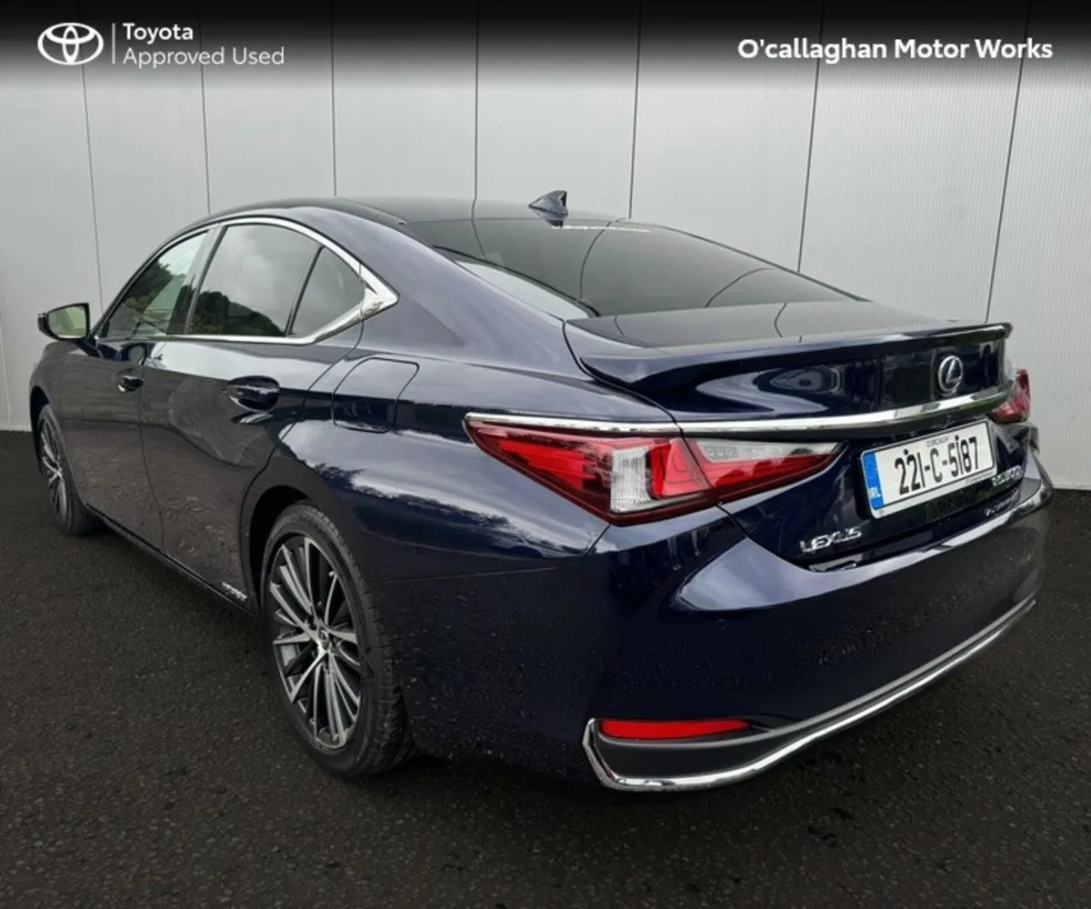 Lexus ES DYNAMICS 4DR AUTO - Image 3