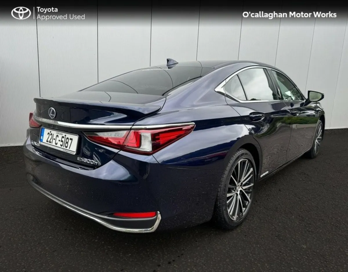 Lexus ES DYNAMICS 4DR AUTO - Image 4