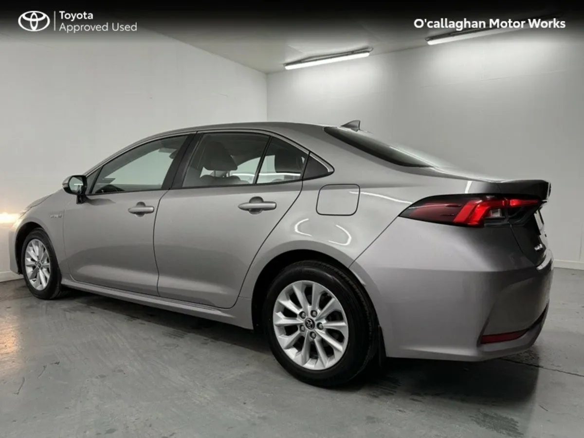 Toyota Corolla COROLLA HYBRID LUNA SAL - Image 3