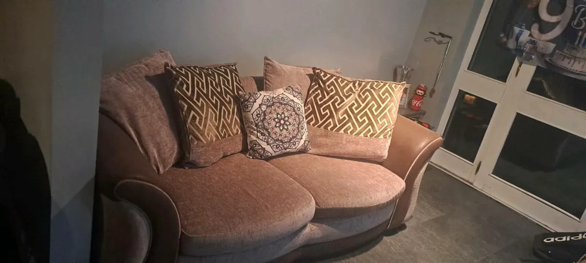 Couch - Image 1