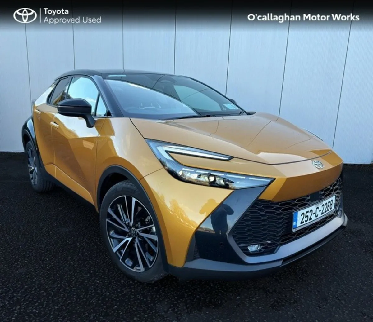 Toyota C-HR C-HR PHEV PREMIERE EDITIO - Image 1