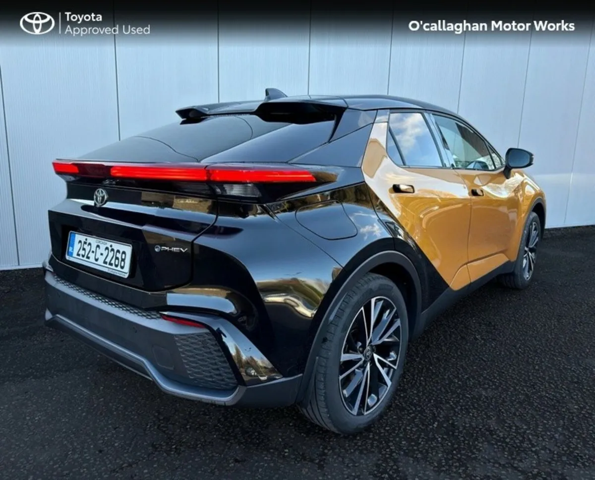 Toyota C-HR C-HR PHEV PREMIERE EDITIO - Image 4