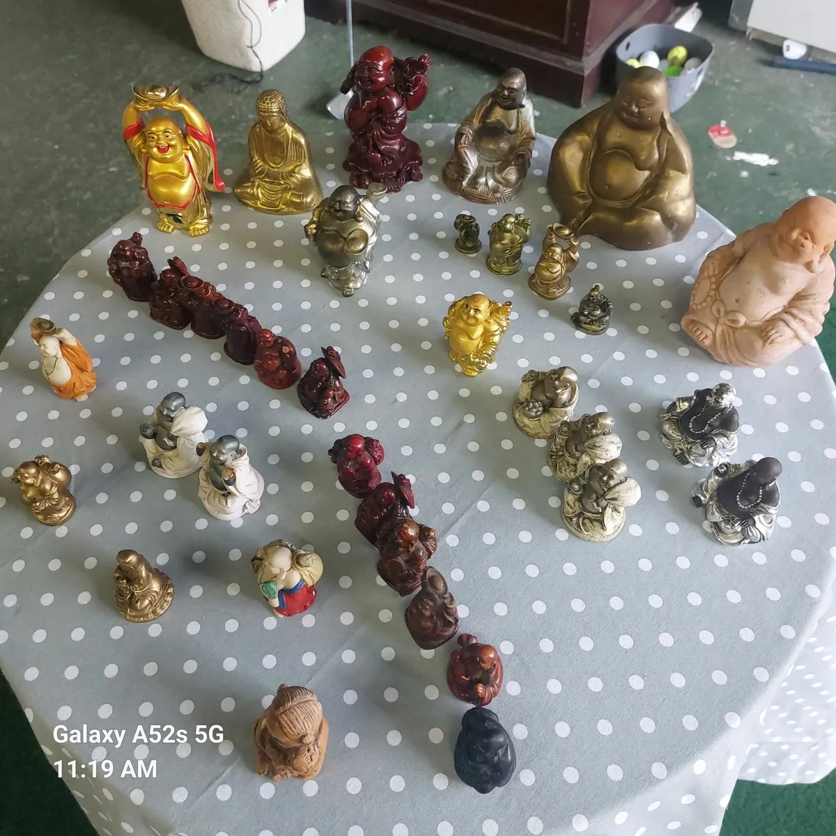 Buddha figures - Image 1