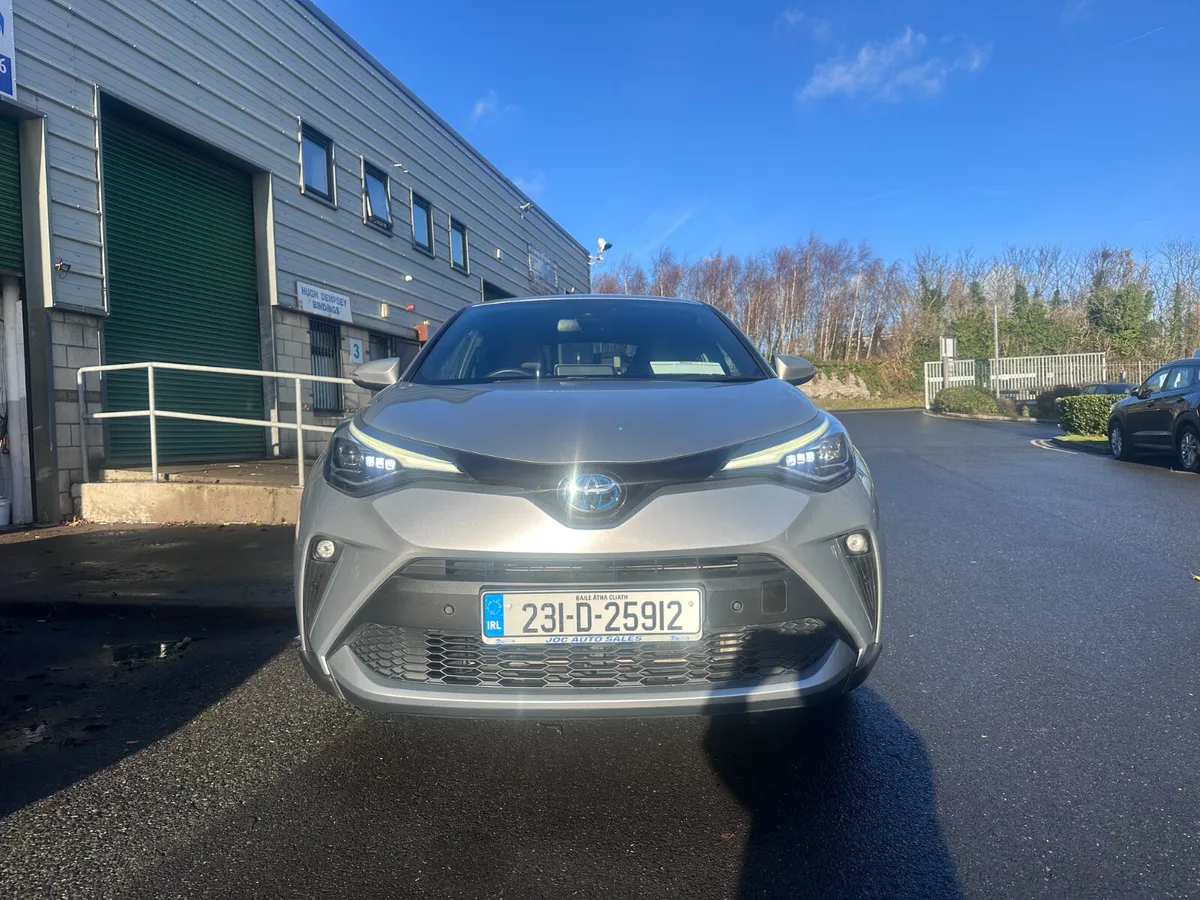 Toyota C-HR 1.8 Hybrid Sol, 2023 - Image 4