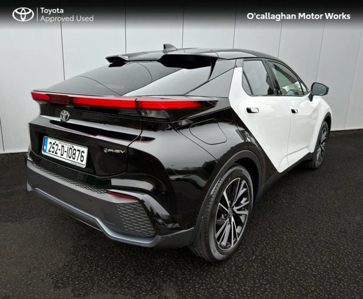 Toyota C-HR C-HR PHEV PREMIERE EDITIO - Image 3