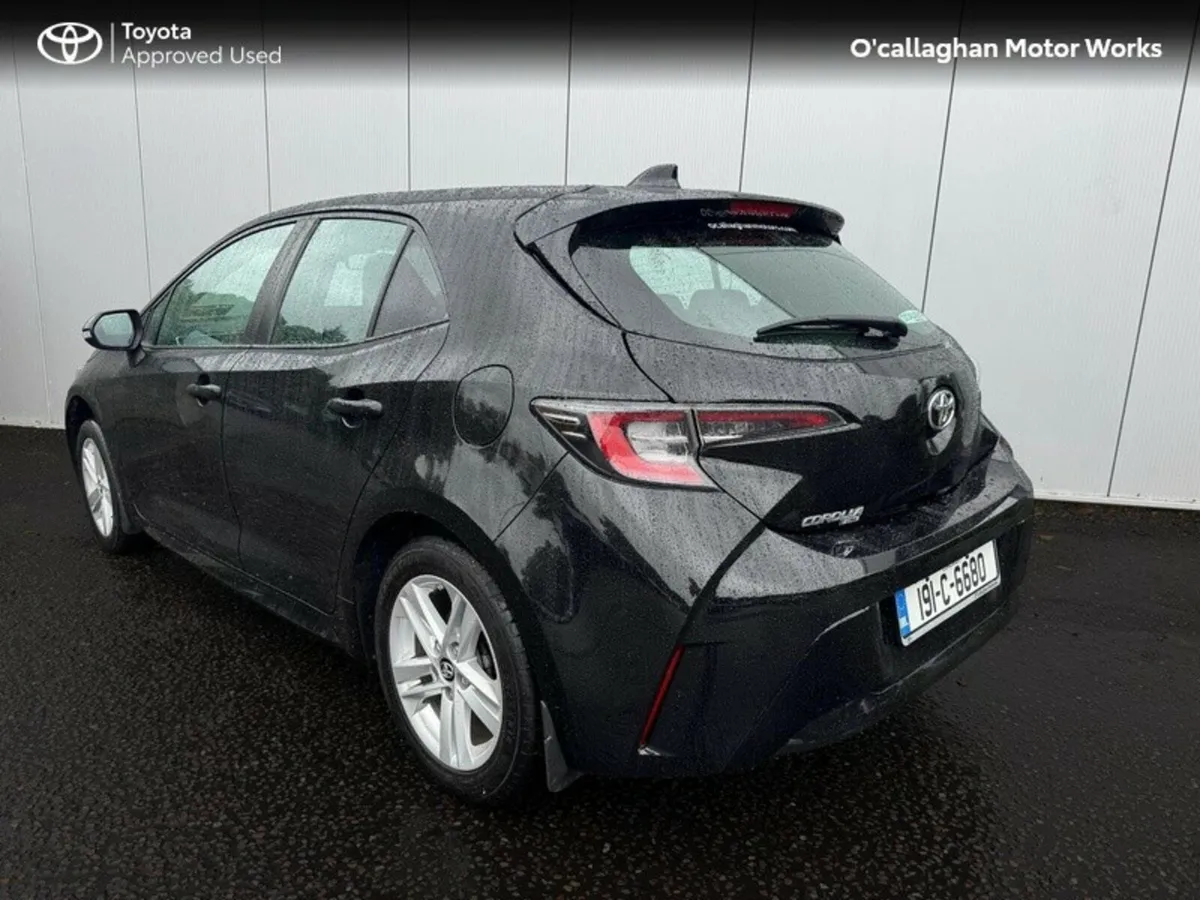Toyota Corolla COROLLA 1.2T LUNA H/B - Image 3