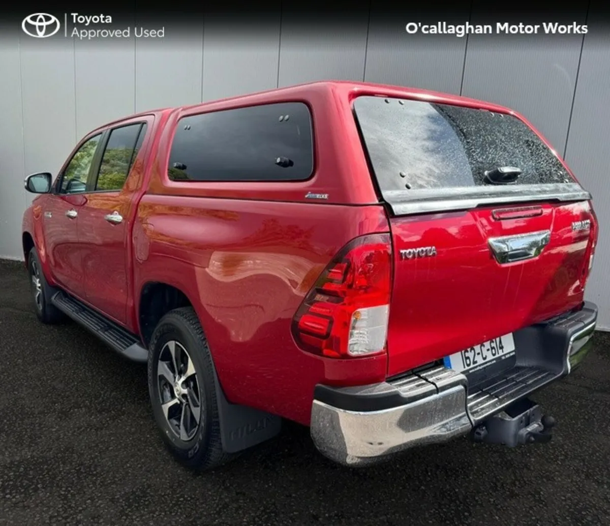 Toyota Hilux DOUBLE CAB SR5 4DR AUTO - Image 4