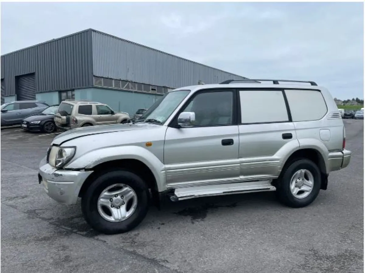 Toyota Land Cruiser 2001 - Image 4