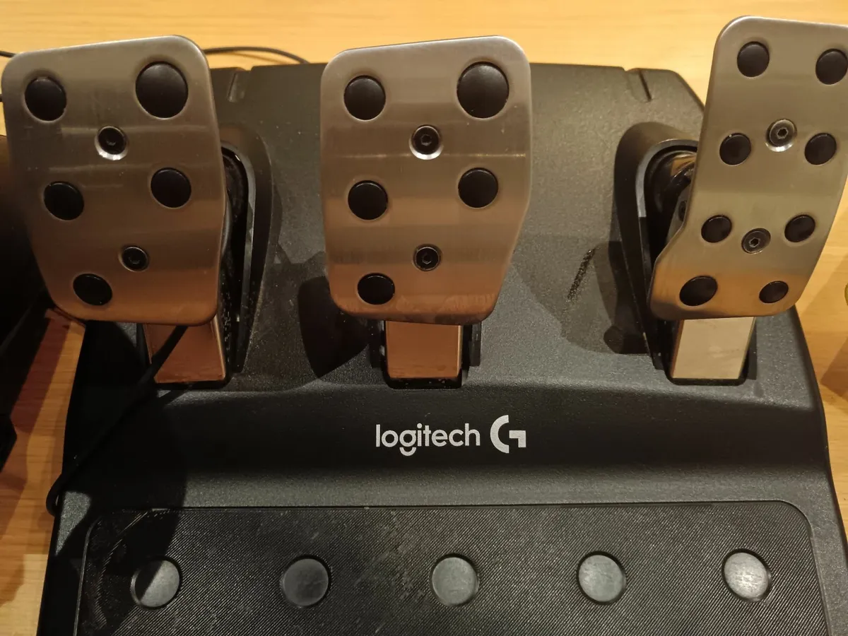 PlayStation steering wheel - Image 3