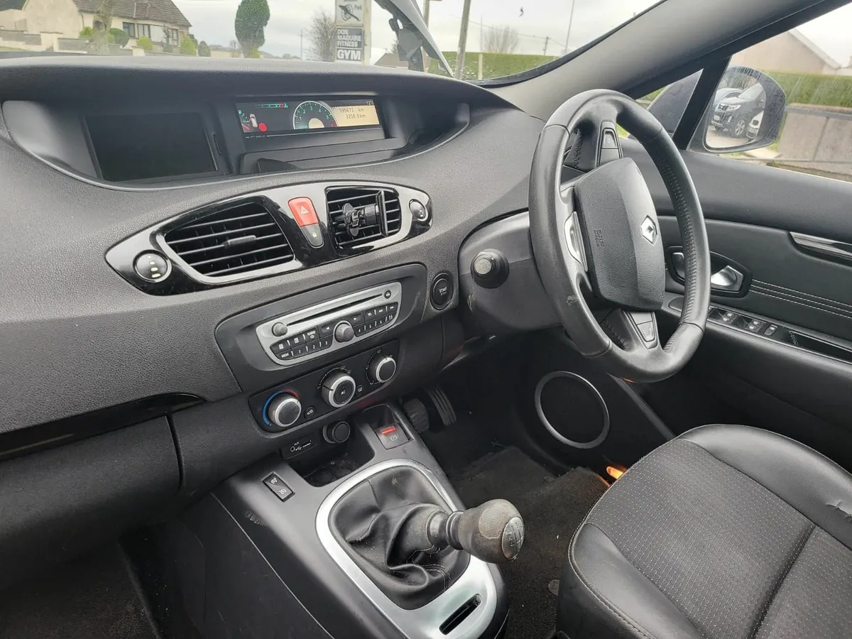 Renault grand Scenic  2011. D 1.5 for breaking - Image 4