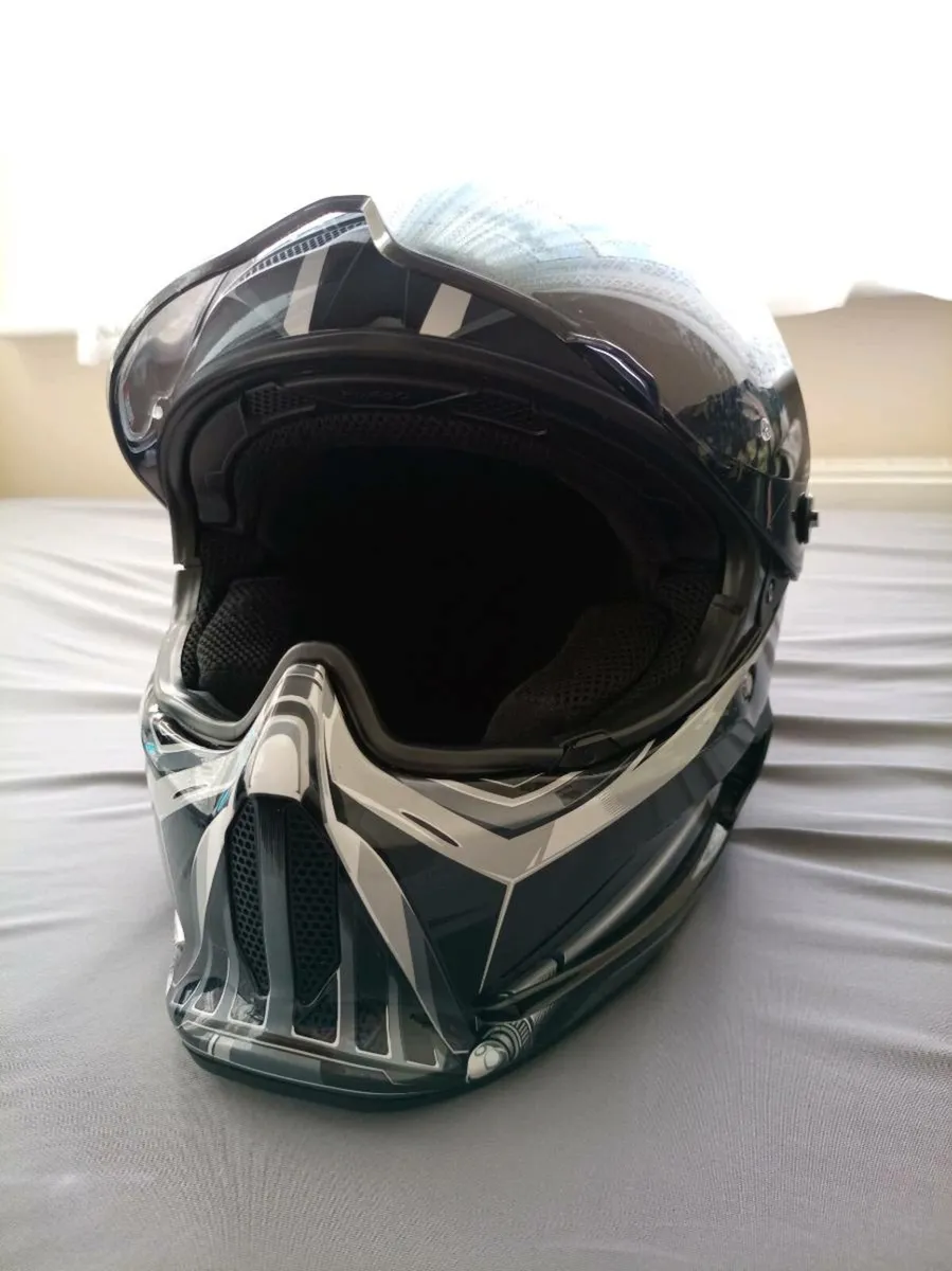 Ruroc AT4.0 Carbon – Darth Vader Edition - Image 2