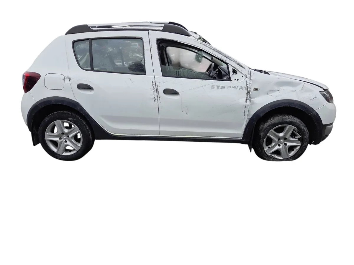 2017 DACIA SANDERO STEPWAY For Breaking/Dismantlin - Image 2