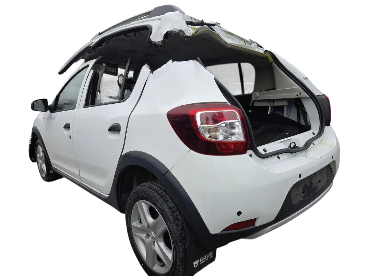 2017 DACIA SANDERO STEPWAY For Breaking/Dismantlin - Image 4